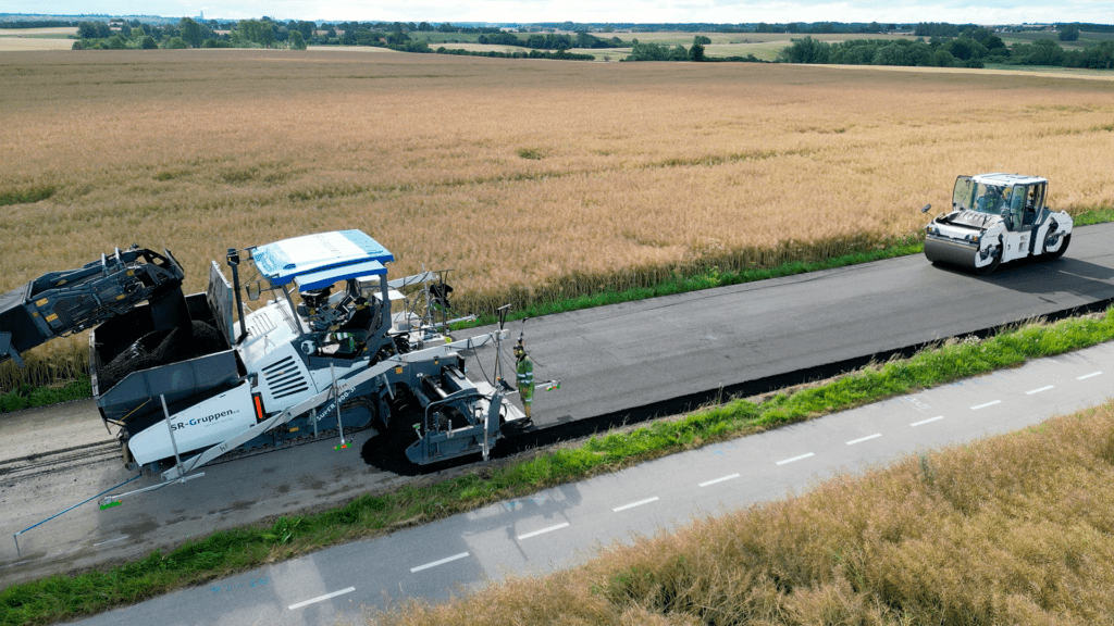 Billigere anlæg med færre råstoffer: Udvidelse af vej med genindbyggede materialer